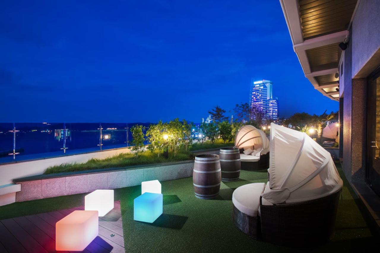 Utop Marina Hotel & Resort Йосу Екстер'єр фото