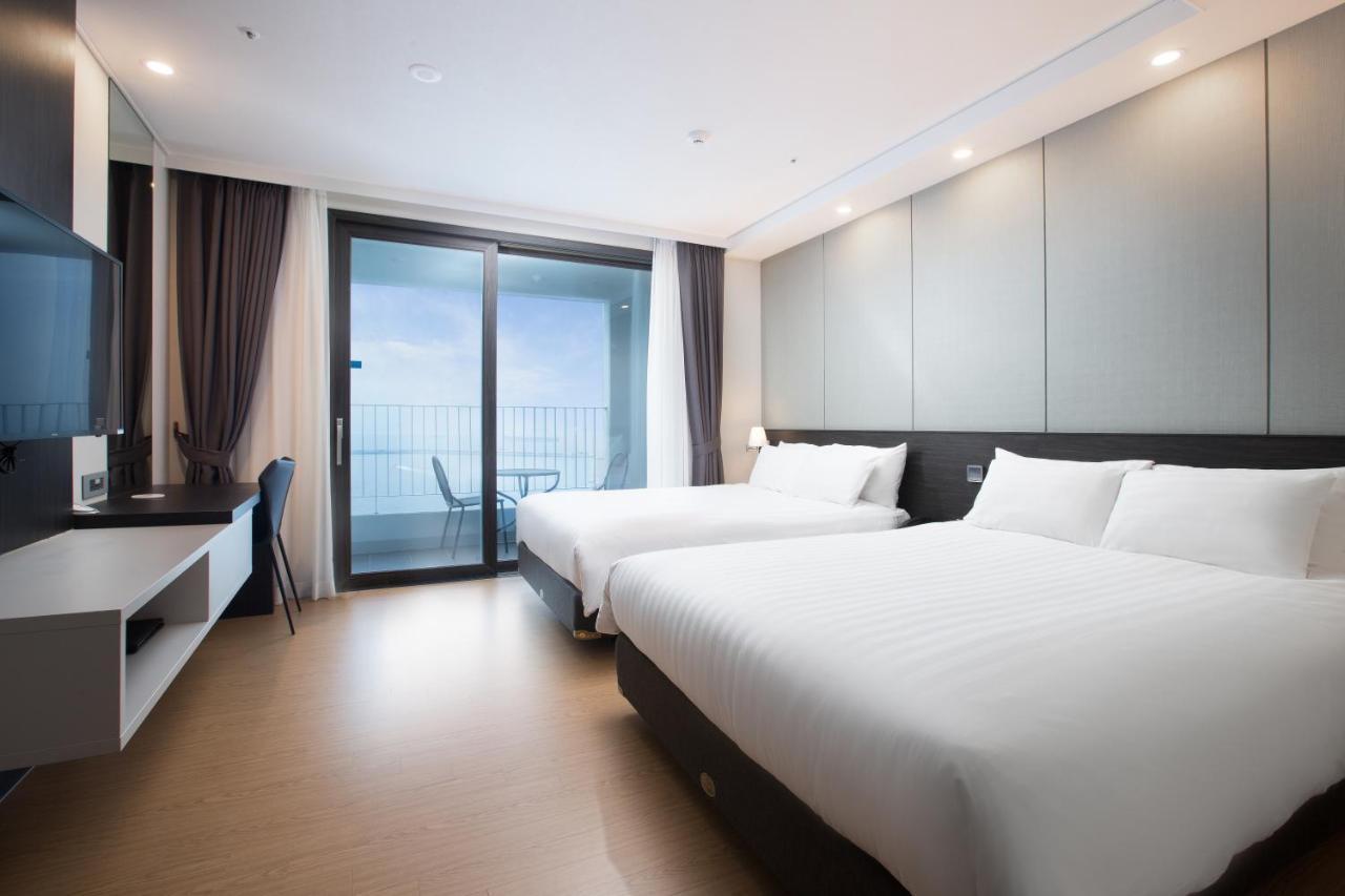 Utop Marina Hotel & Resort Йосу Екстер'єр фото
