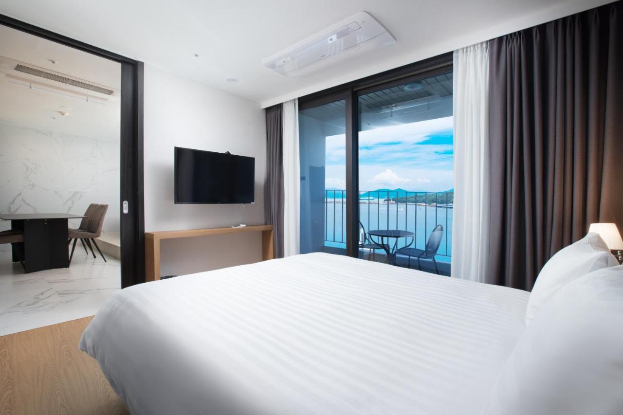 Utop Marina Hotel & Resort Йосу Екстер'єр фото