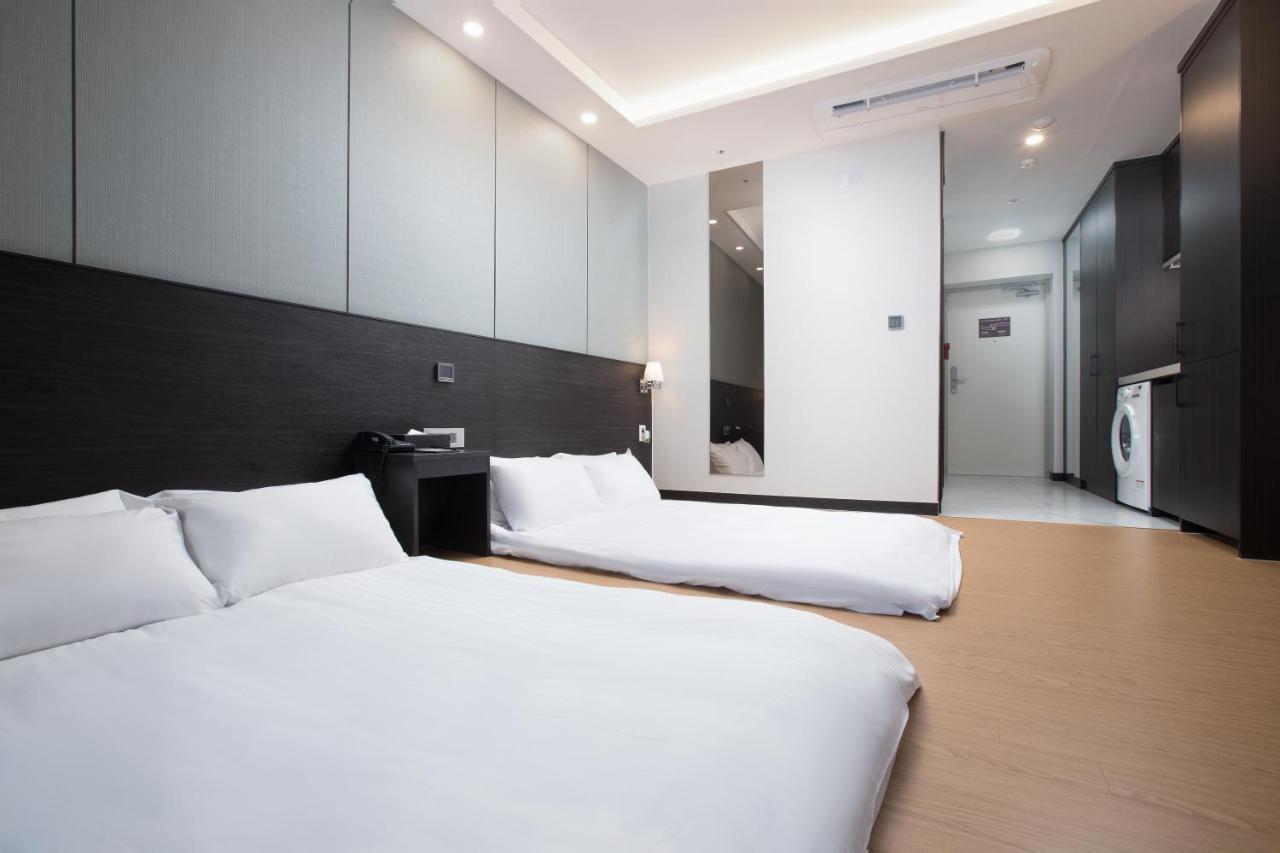 Utop Marina Hotel & Resort Йосу Екстер'єр фото